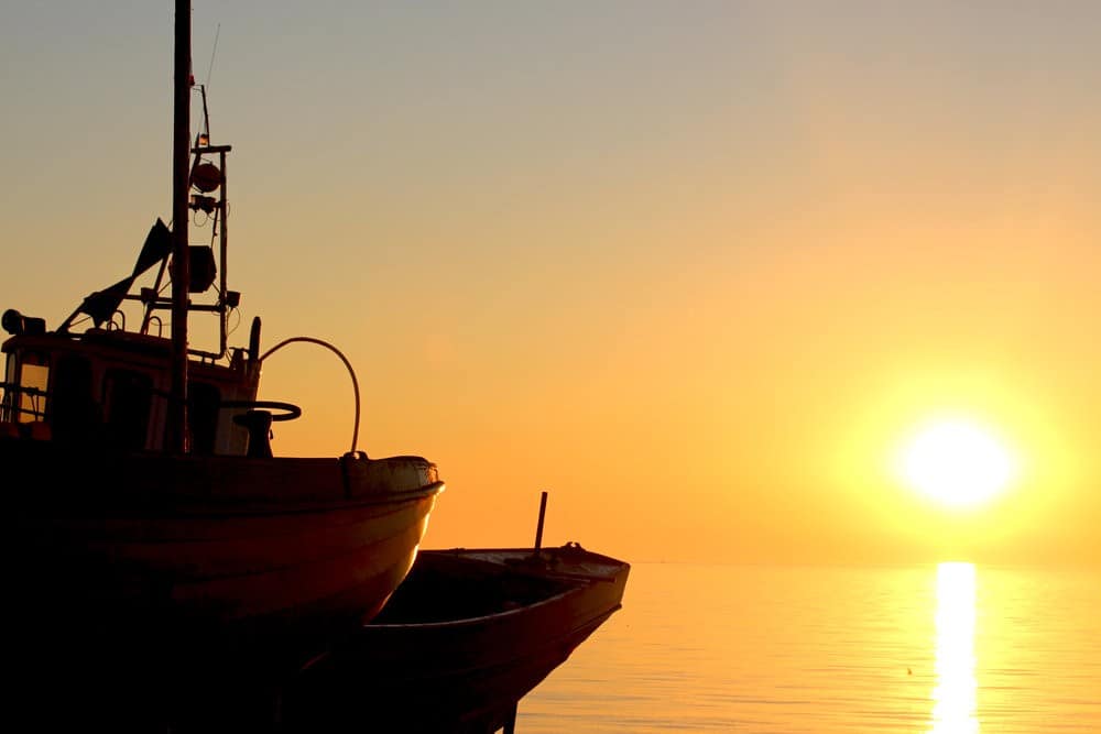 4_Sunrise_Fishingboat1