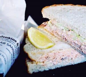 image-of-crab-sandwich